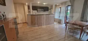 Apartament 2 camere de vanzare - Zona centrala, acces rapid la facilitati