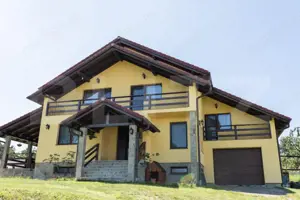 Casă de vanzare, cu 6 camere, 379 mp, zona Oarda de Sus 