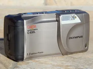 Aparat foto digital Olympus C-130L (1998) fabricat Coreea pt colectie - imagine 2