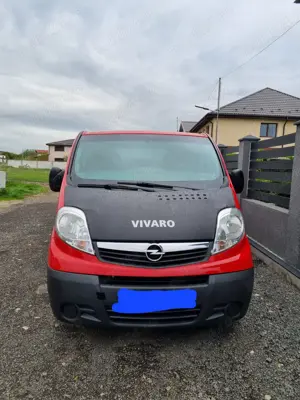 Vând opel vivaro