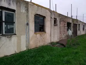 Casa si teren intravilan Buturugeni, GR - imagine 5