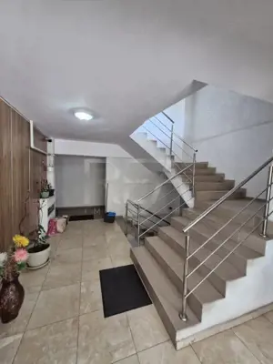 APARTAMENT CU 2 CAMERE DE VÂNZARE LA PREȚUL DE 117.000 €