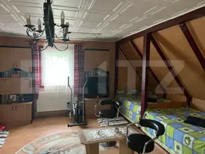 Casă de lemn cu teren generos – 1500 mp în Cerghid, liniște și natură - imagine 4