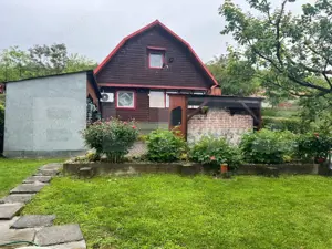 Casă de lemn cu teren generos – 1500 mp în Cerghid, liniște și natură - imagine 7