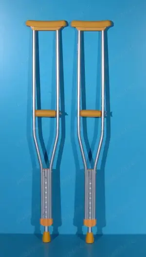 Carje cu sprijin subaxilar aluminiu NEFOLOSITE   set 2 buc