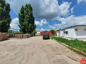 Teren intravilan Aradul Nou, pentru proiect rezidential sau hala!
De vanzare sau de inchiriat!