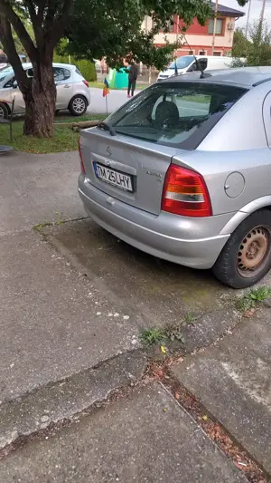 Opel Astra 2002 - imagine 4