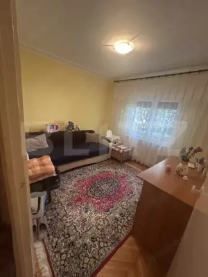 Apartament de vanzare cu 3 camere, 67 mp, zona Micro 16 - imagine 3