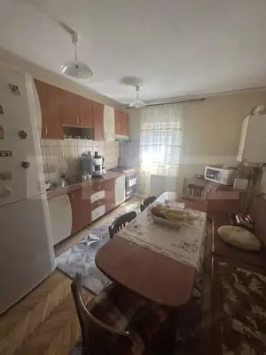 Apartament de vanzare cu 3 camere, 67 mp, zona Micro 16 - imagine 8