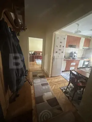 Apartament de vanzare cu 3 camere, 67 mp, zona Micro 16 - imagine 9