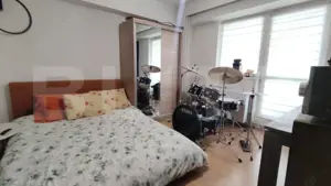 Apartament de vânzare, cu 3 camere, 80 mp + balcon de 24 mp, zona Piața Mărăști