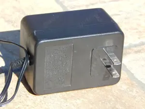 Incarcator AC Aiwa AC-A56 output 5V 600 mA