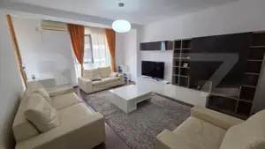 Apartament de vanzare, cu 2 camere, decomandat, 62 mp, zona Ford