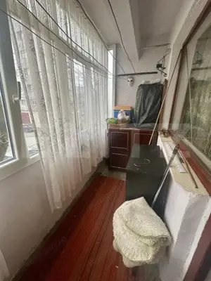 Apartament cu 3 camere, 67 mp, zona Micro 16 - imagine 10