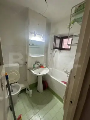 Apartament cu 3 camere, 67 mp, zona Micro 16 - imagine 11