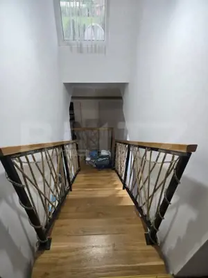 apartament cu 3 camere decomandat  pe 2 nivele