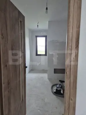 Casa noua cu 4 camere de vanzare in Ernei, 14 ari teren! - imagine 16