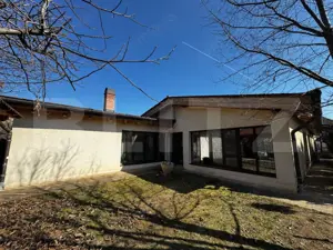 Casa cu 4 camere, 260 mp, zona Cetate  - imagine 6