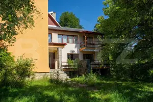 Casa 7 camere,200mp utili si 1200 mp(12 ari) teren aferent,Sangeorz-Bai