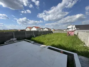 Duplex 5 camere despartit prin camera tehnica in Mosnita  - imagine 3