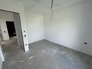 Duplex 5 camere despartit prin camera tehnica in Mosnita  - imagine 11