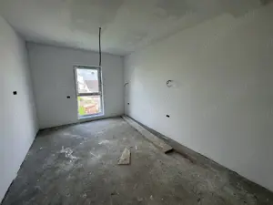 Duplex 5 camere despartit prin camera tehnica in Mosnita  - imagine 16