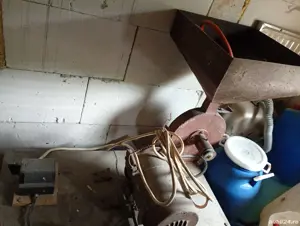 vând moară pt cereale  - imagine 3