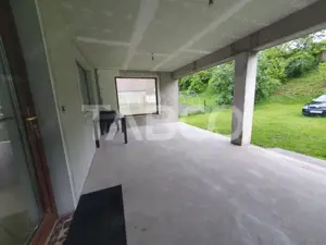 Casa 5 camere 197mp utili situata la 27km de Fagaras si 65km de Brasov - imagine 17