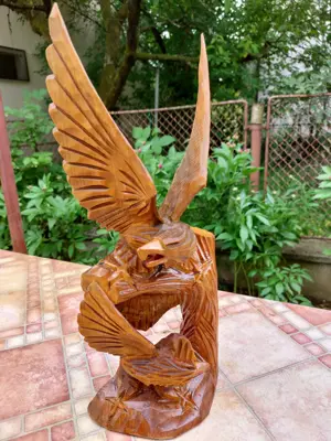 Statueta vultur , vulturi - lemn sculptat 40 cm inaltime