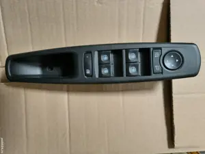 Consola actionare geamuri electrice Renault Fluence 