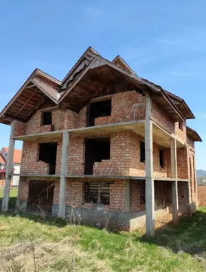 casa cu teren, casa, teren, pamant, apartament, garsoniera - imagine 2