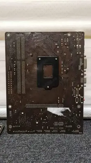 Placa de baza msi H81M-P33, CPU SOCKET DEFECT - imagine 2