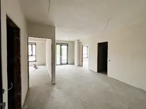 Apartament nou cu 3 camere in inima orasului - IMOBIHOR 