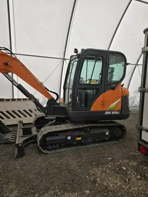 Excavator Develon - imagine 3