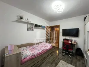 Apartament cu 3 camere, decomandat, 2 bai , 2 balcoane,zona Soarelui - imagine 6