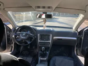 Vand Skoda Octavia 2 facelift  - imagine 8