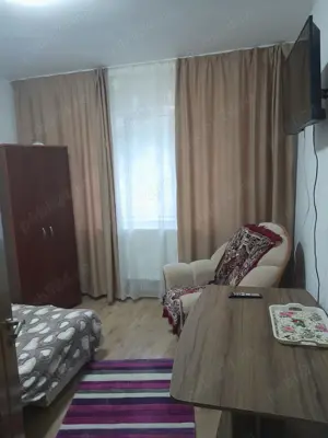 Inchiriez in regim hotelier apartament cu 2 camere