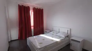 Inchiriez apartament cu 3 camere, bloc nou,  zona Cornisa - imagine 4