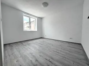 Apartament 2 camere, 38 mp, constructie noua, etaj 1 - Giroc - imagine 4