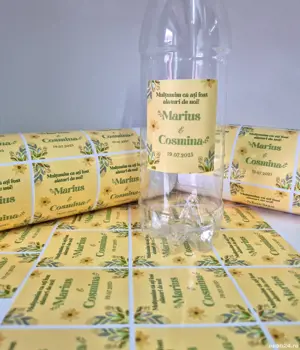 Etichete autocolante personalizate - pentru borcane, ambalaje, branding