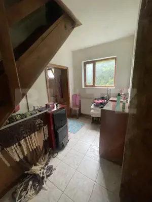 Cabana de vanzare, cu 4 camere, 100 mp, zona Colibita  - imagine 12