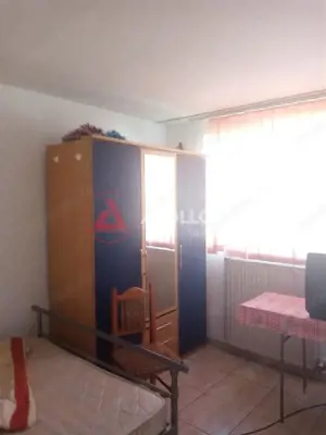 Apartament, 3 camere decomandat, Bacau, zona Orizont - imagine 2