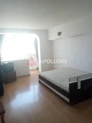 Apartament, 3 camere decomandat, Bacau, zona Orizont