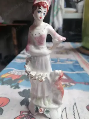 Vând bibelouri diferite modele