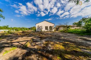 Cladire industriala de vanzare cu potential 3,5 ha in Batania - imagine 5