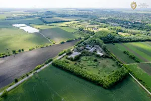 Cladire industriala de vanzare cu potential 3,5 ha in Batania - imagine 10