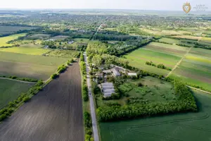 Cladire industriala de vanzare cu potential 3,5 ha in Batania - imagine 3