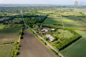 Cladire industriala de vanzare cu potential 3,5 ha in Batania - imagine 4