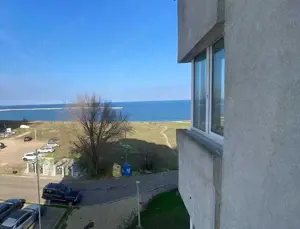 Faleza nord-apartament 4 camere cu vedere la mare