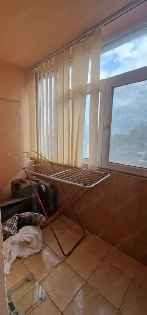 Trei camere etajul 1 , apartament Central. - imagine 17